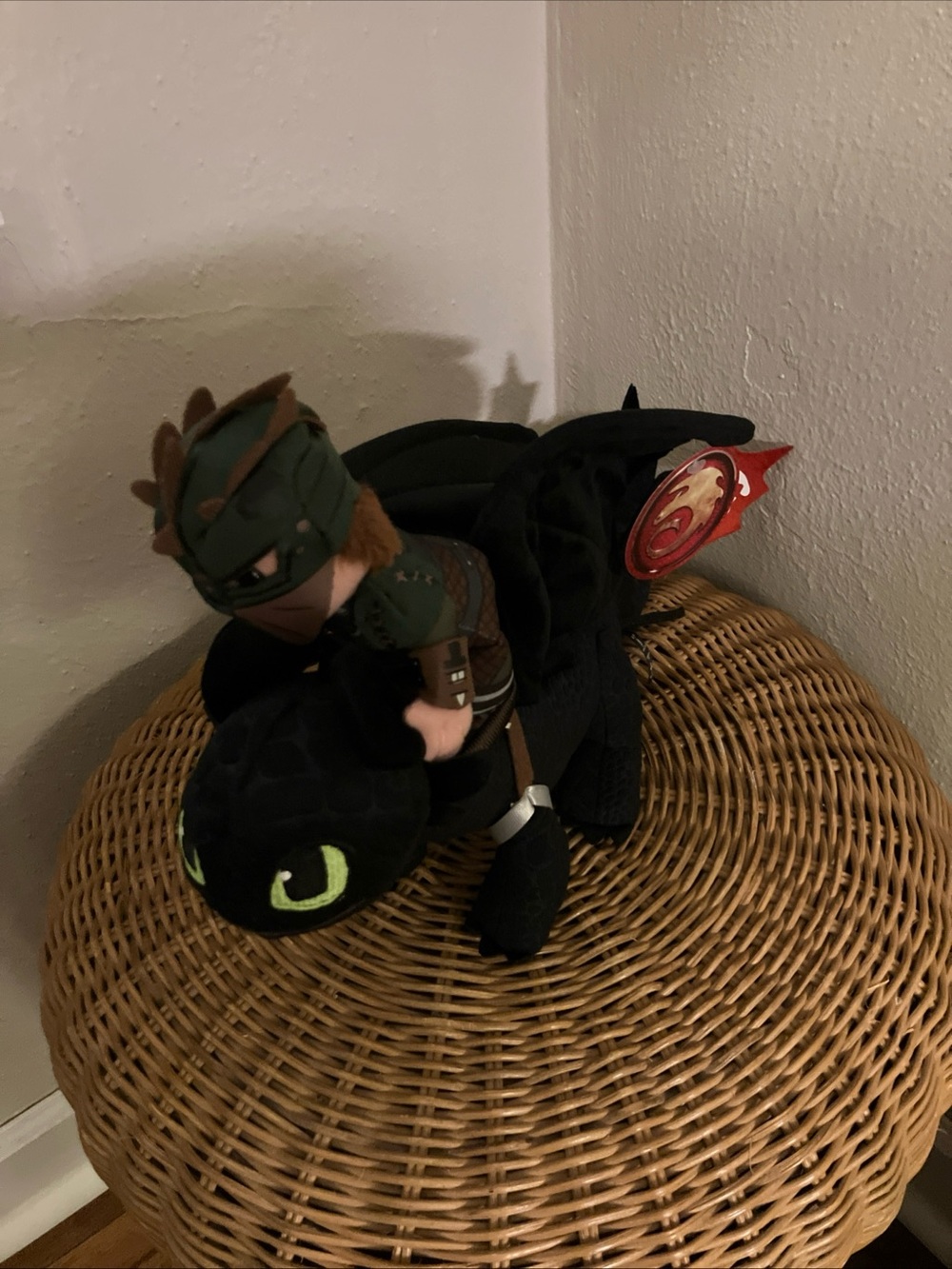Universal Black Toothless Dragon with Green-Eyed Plush Rider Set